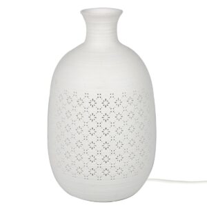 Lampara de porcelana sobre fondo blanco