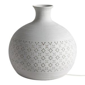 Lampara redonda de porcelana sobre fondo blanco