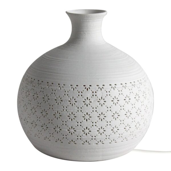 Lampara redonda de porcelana sobre fondo blanco